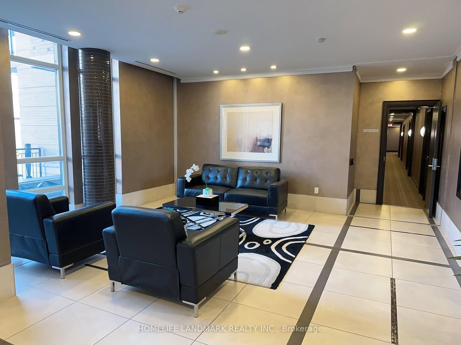 131 Upper Duke Crescent, Unit 410 thumbnail 4