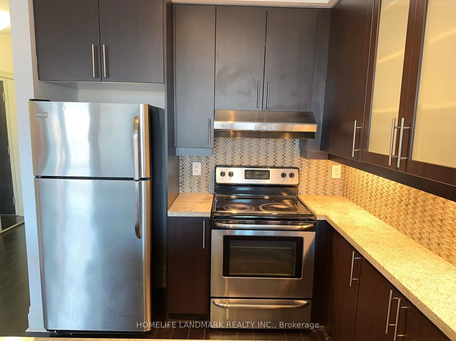 131 Upper Duke Crescent, Unit 410 thumbnail 9