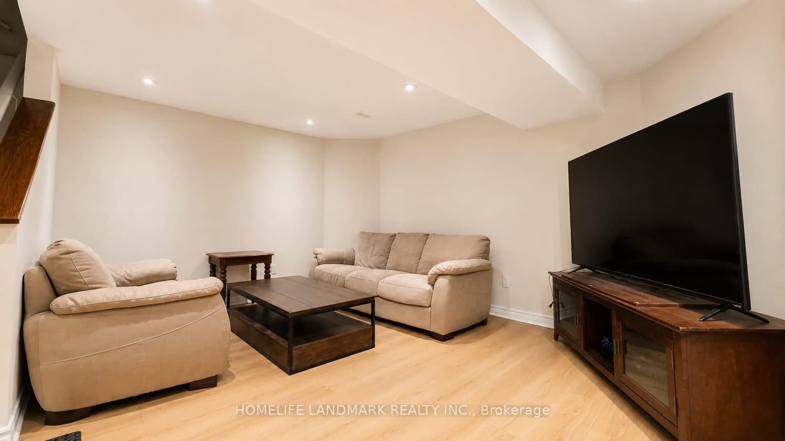 29 WOODRUFF Road thumbnail 3