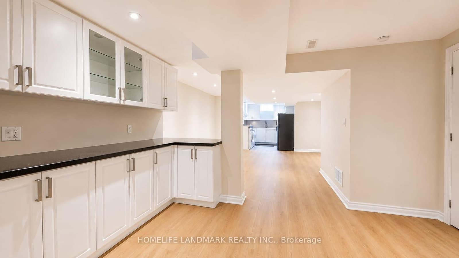 29 WOODRUFF Road thumbnail 5