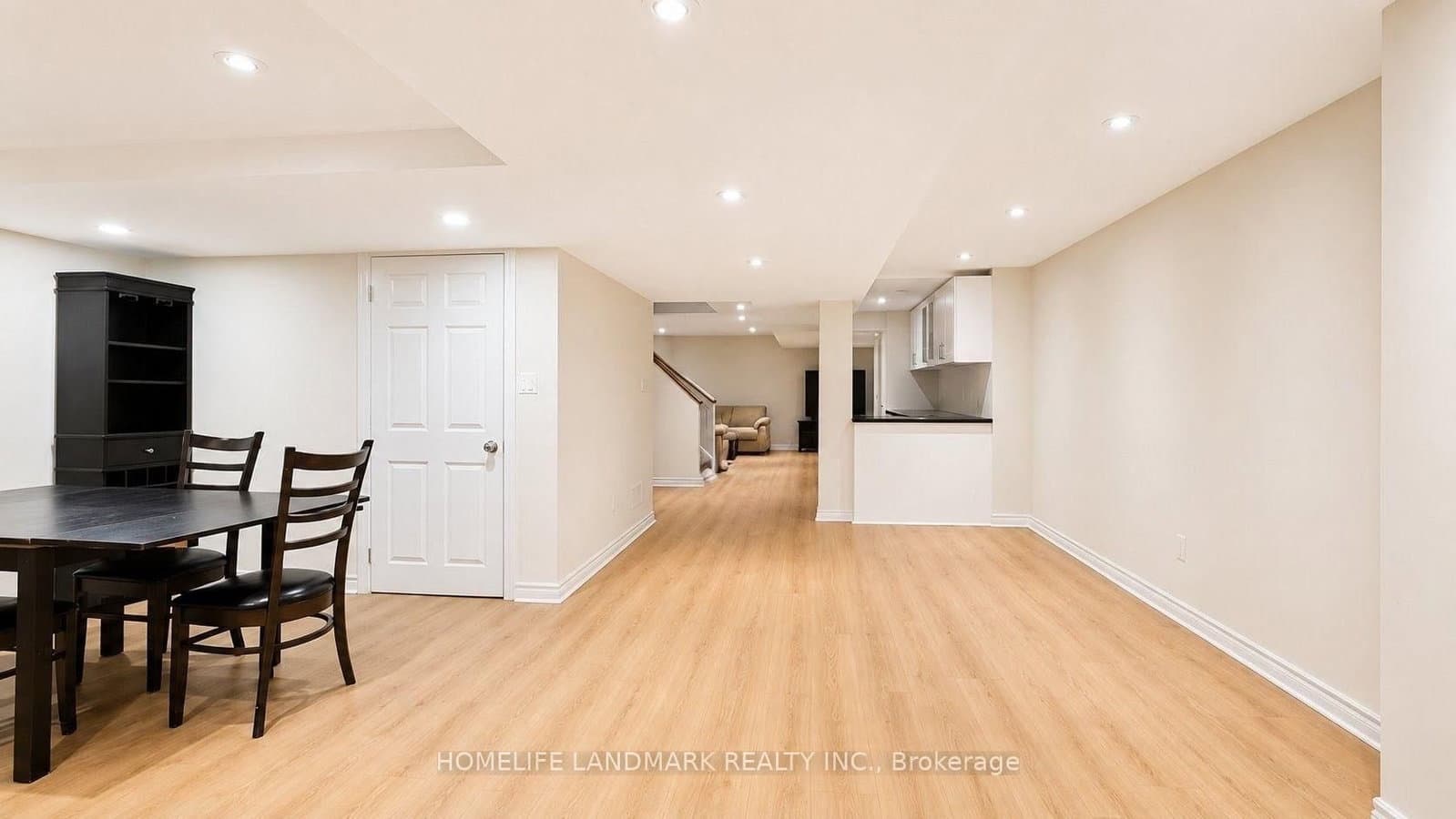 29 WOODRUFF Road thumbnail 6