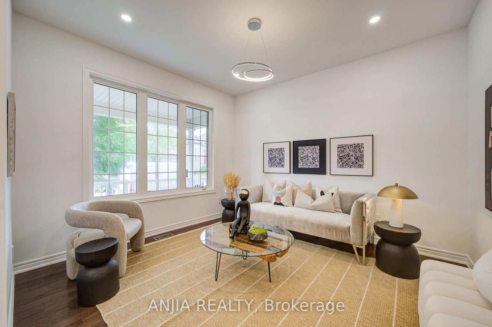 9 Mimosa Street thumbnail 10