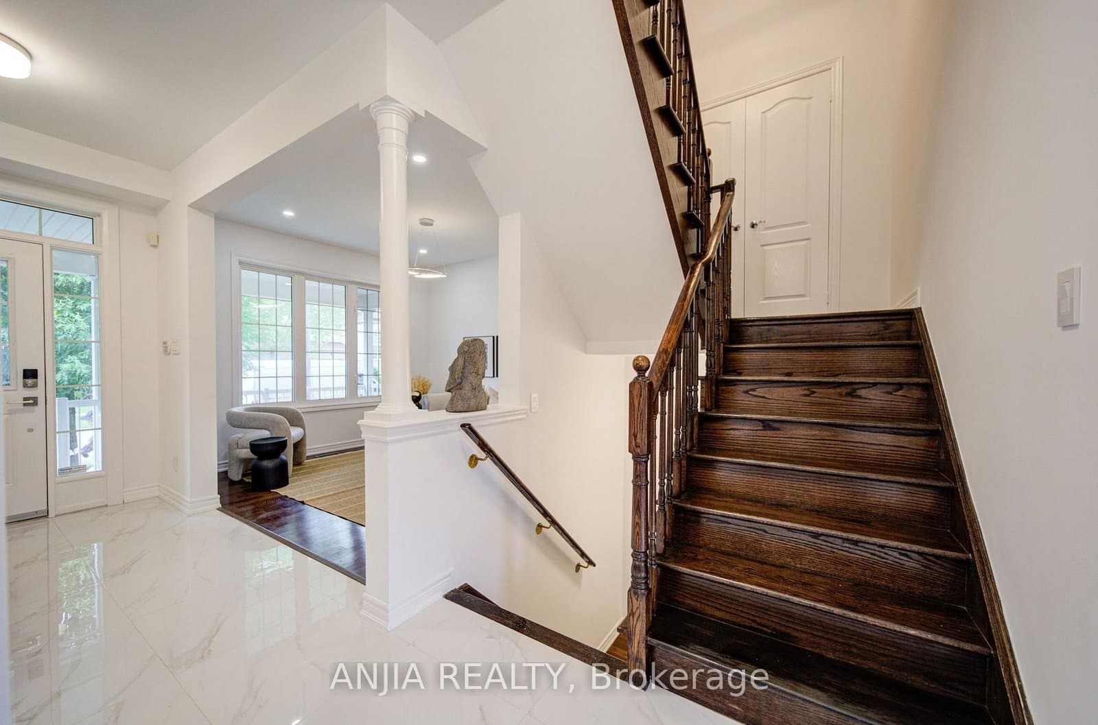 9 Mimosa Street thumbnail 11
