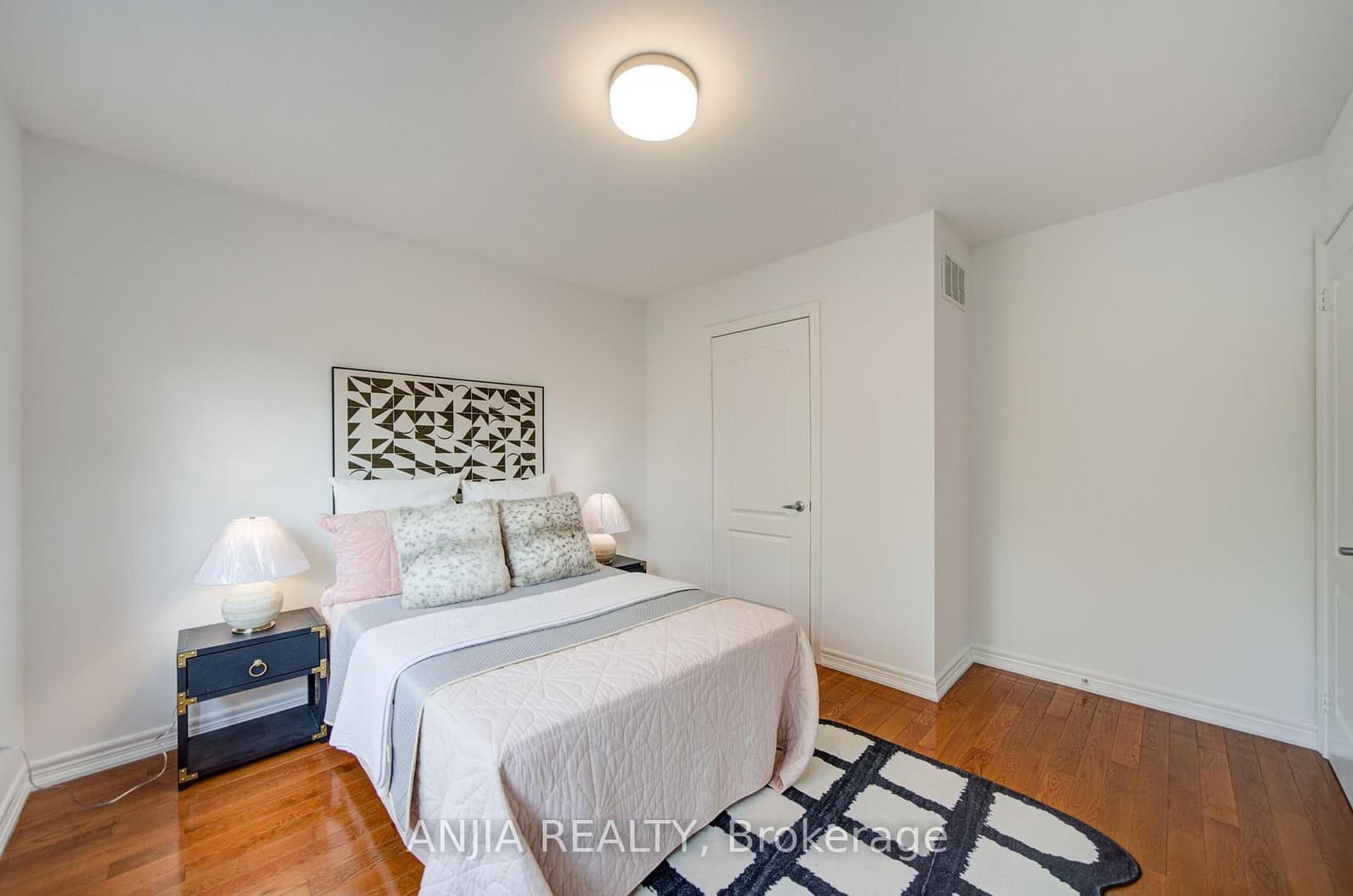 9 Mimosa Street thumbnail 31