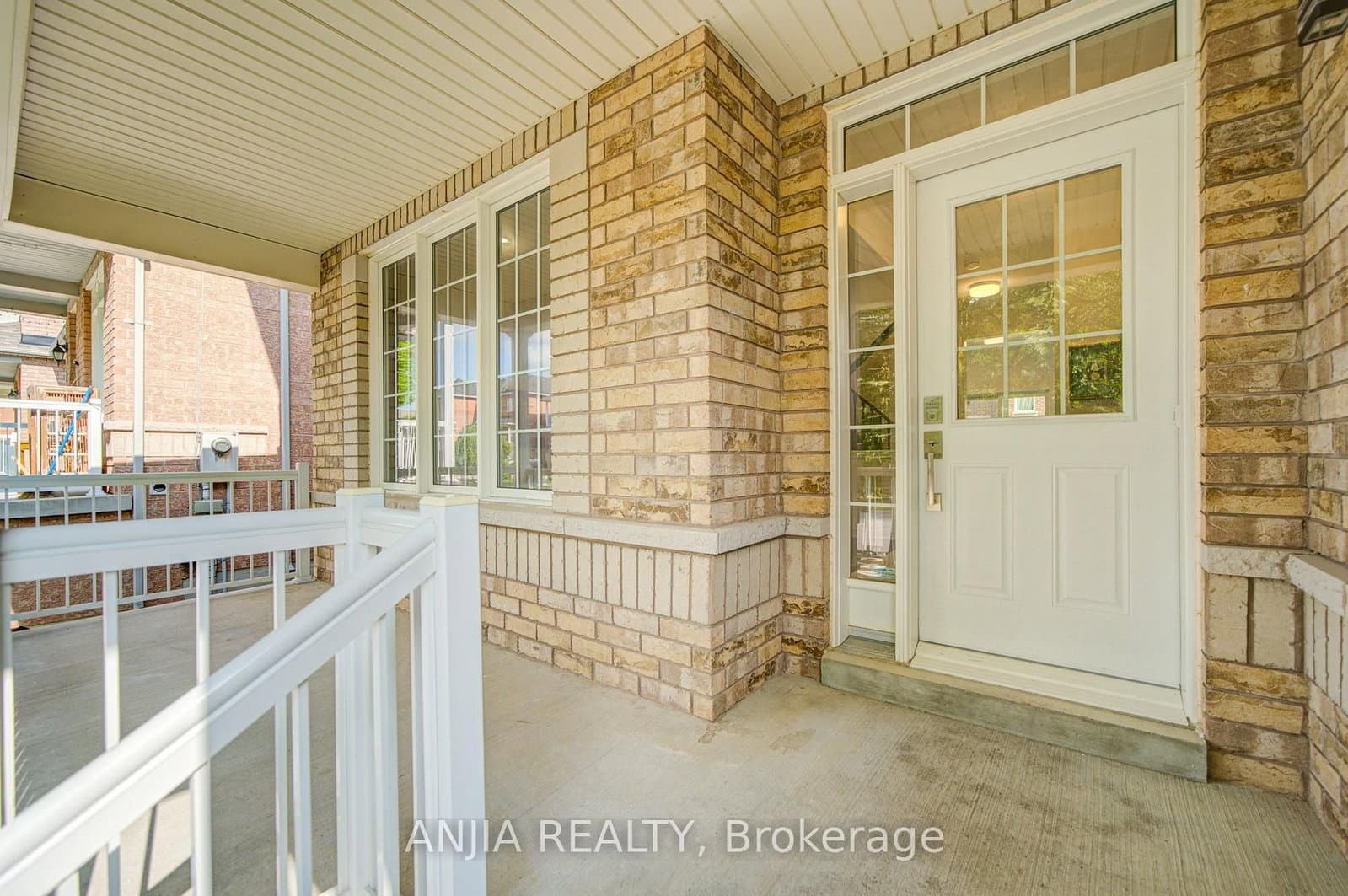 9 Mimosa Street thumbnail 5