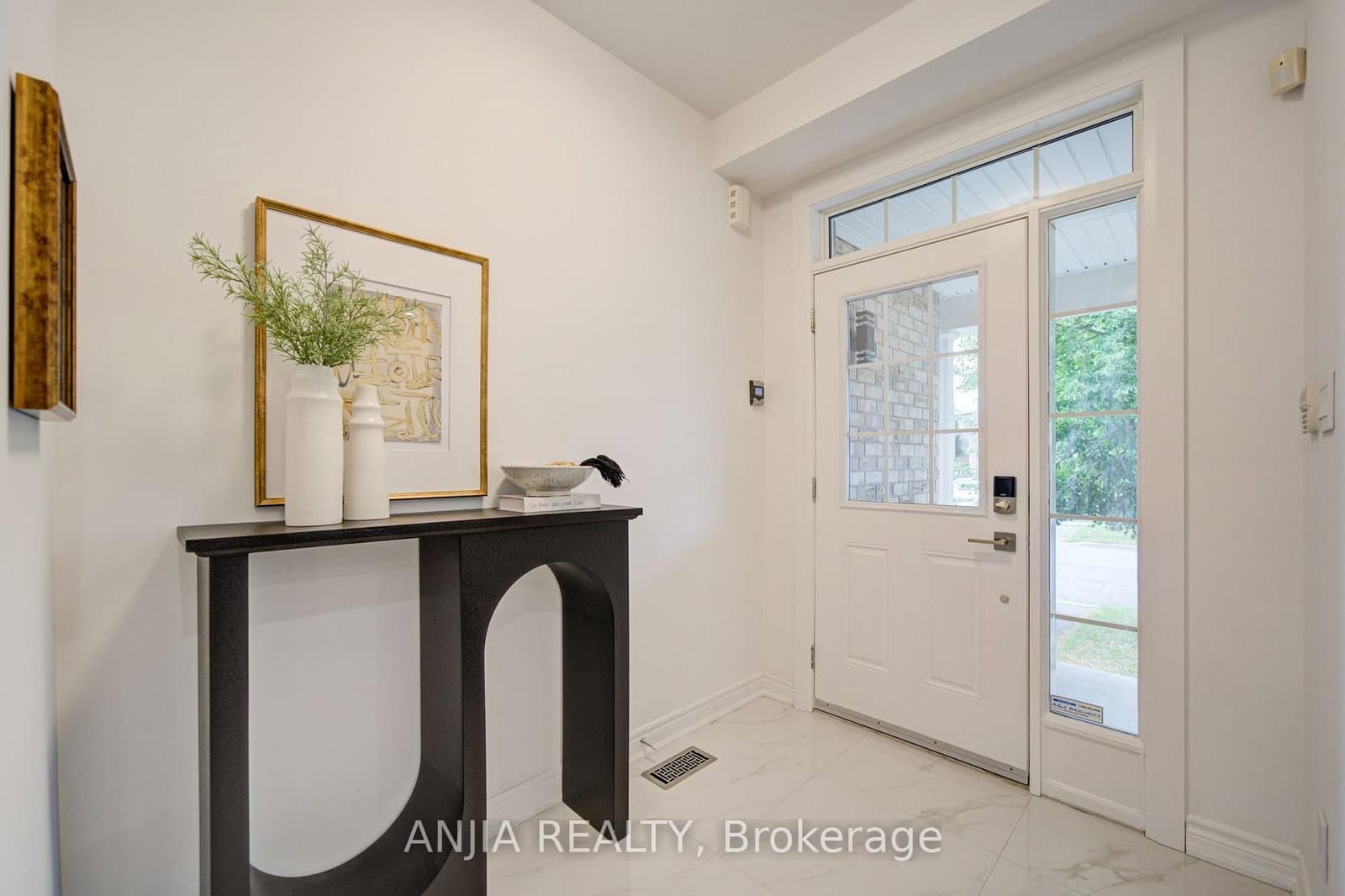 9 Mimosa Street thumbnail 6