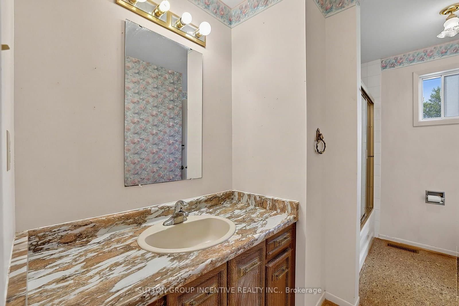 37 Moore Park Drive thumbnail 17