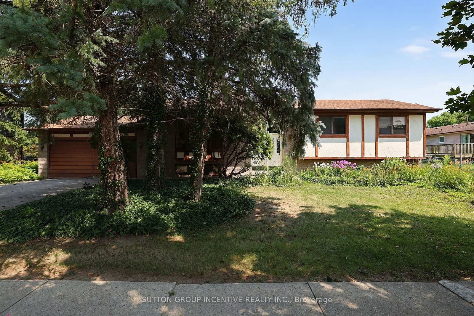 37 Moore Park Drive thumbnail 2