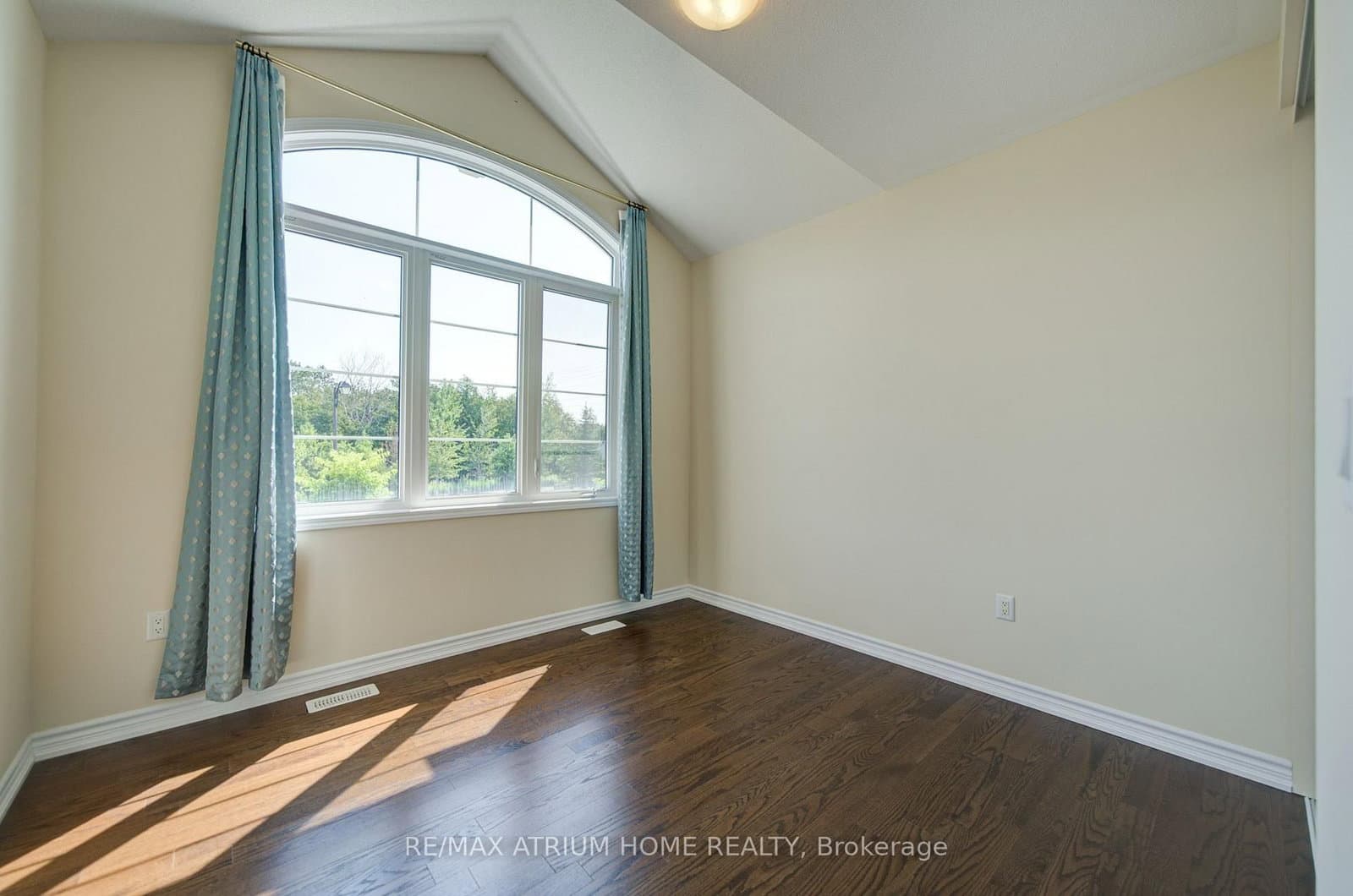 396 Thomas Phillips Drive thumbnail 30