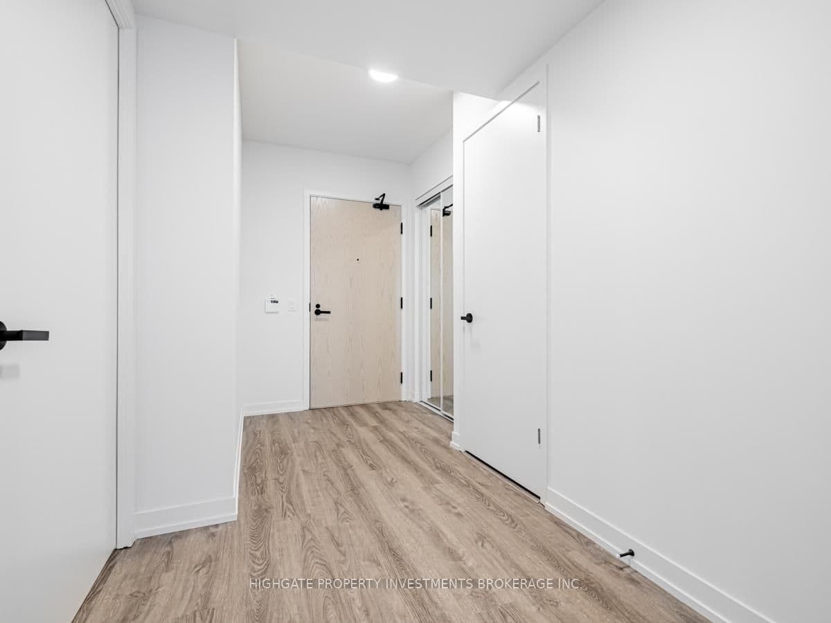 195 Commerce Street, Unit 2011 thumbnail 3