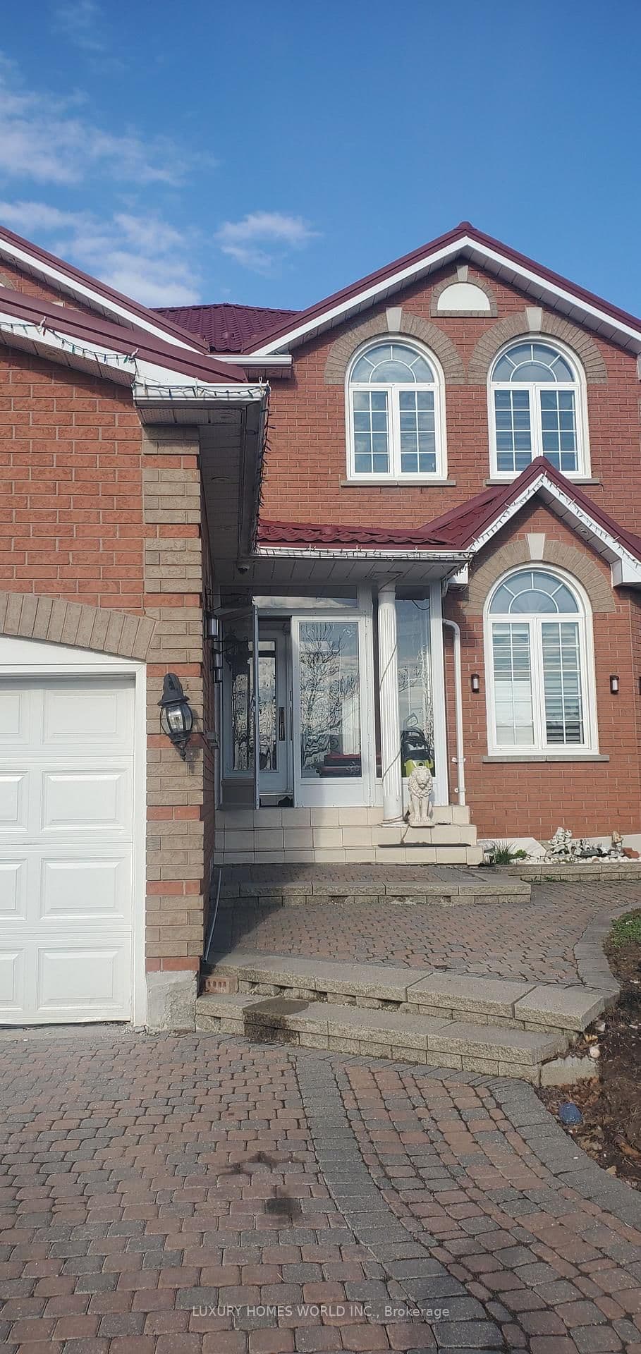 160 Featherstone Avenue thumbnail 2