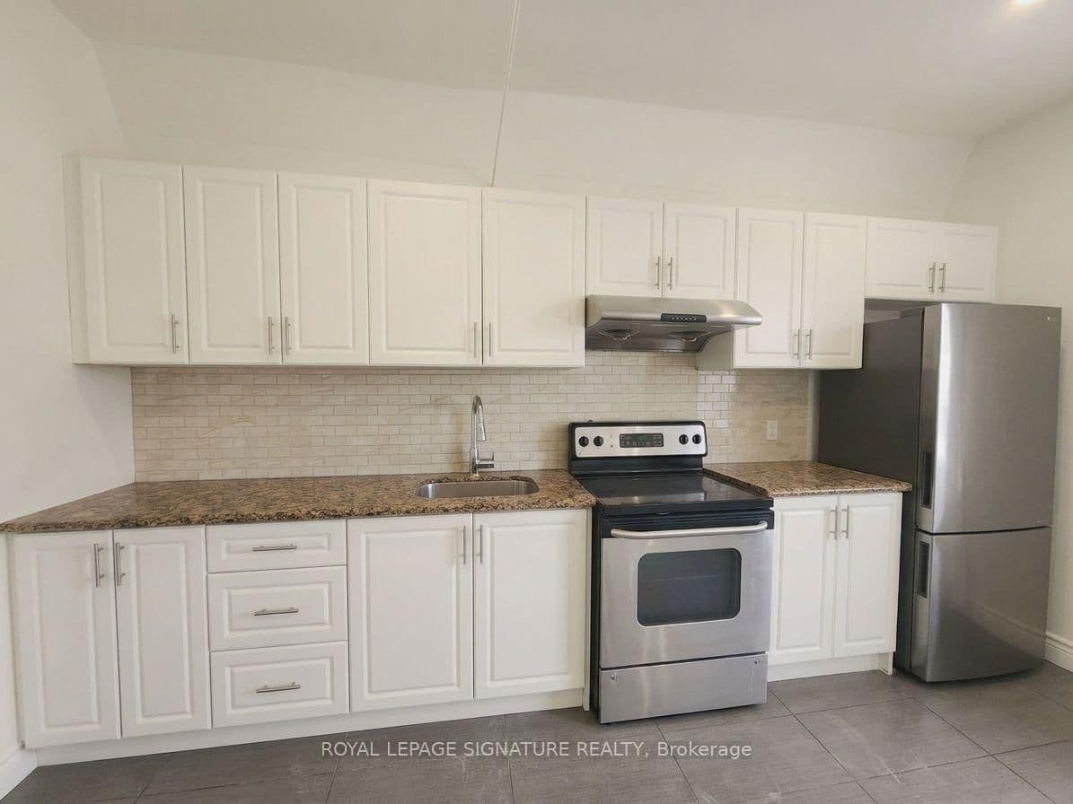 15 Barrie Street, Unit Upper 1 thumbnail 5