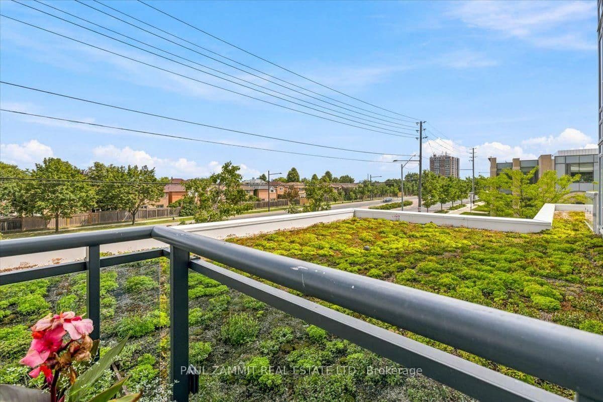 7890 Bathurst Street, Unit 203 thumbnail 21