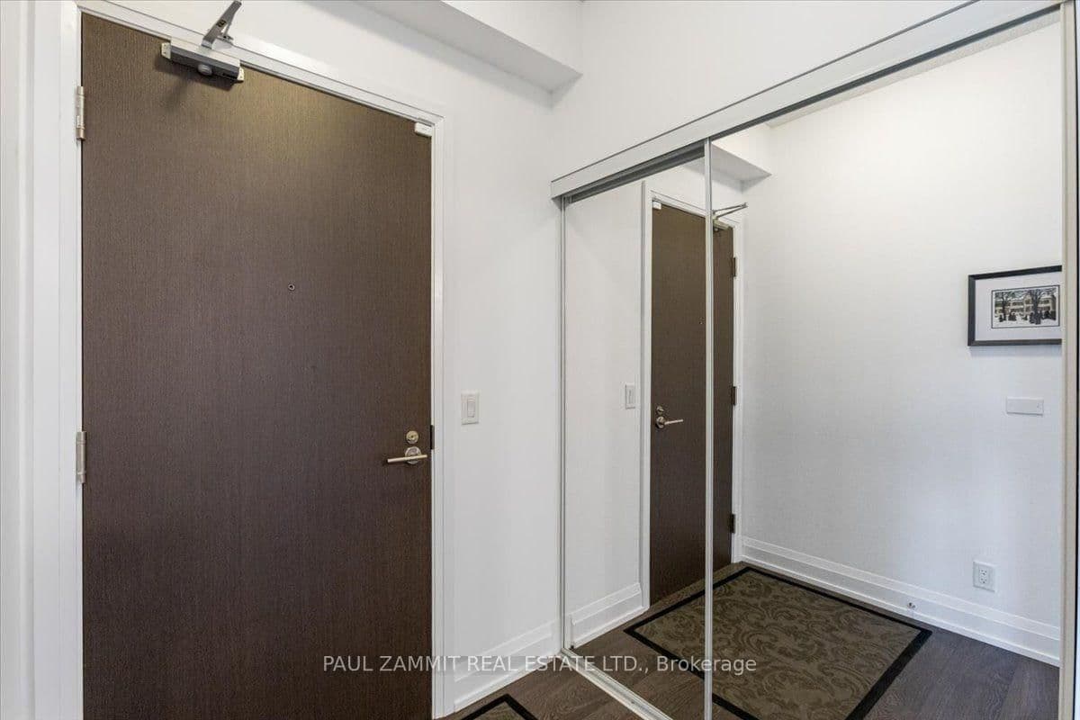 7890 Bathurst Street, Unit 203 thumbnail 3