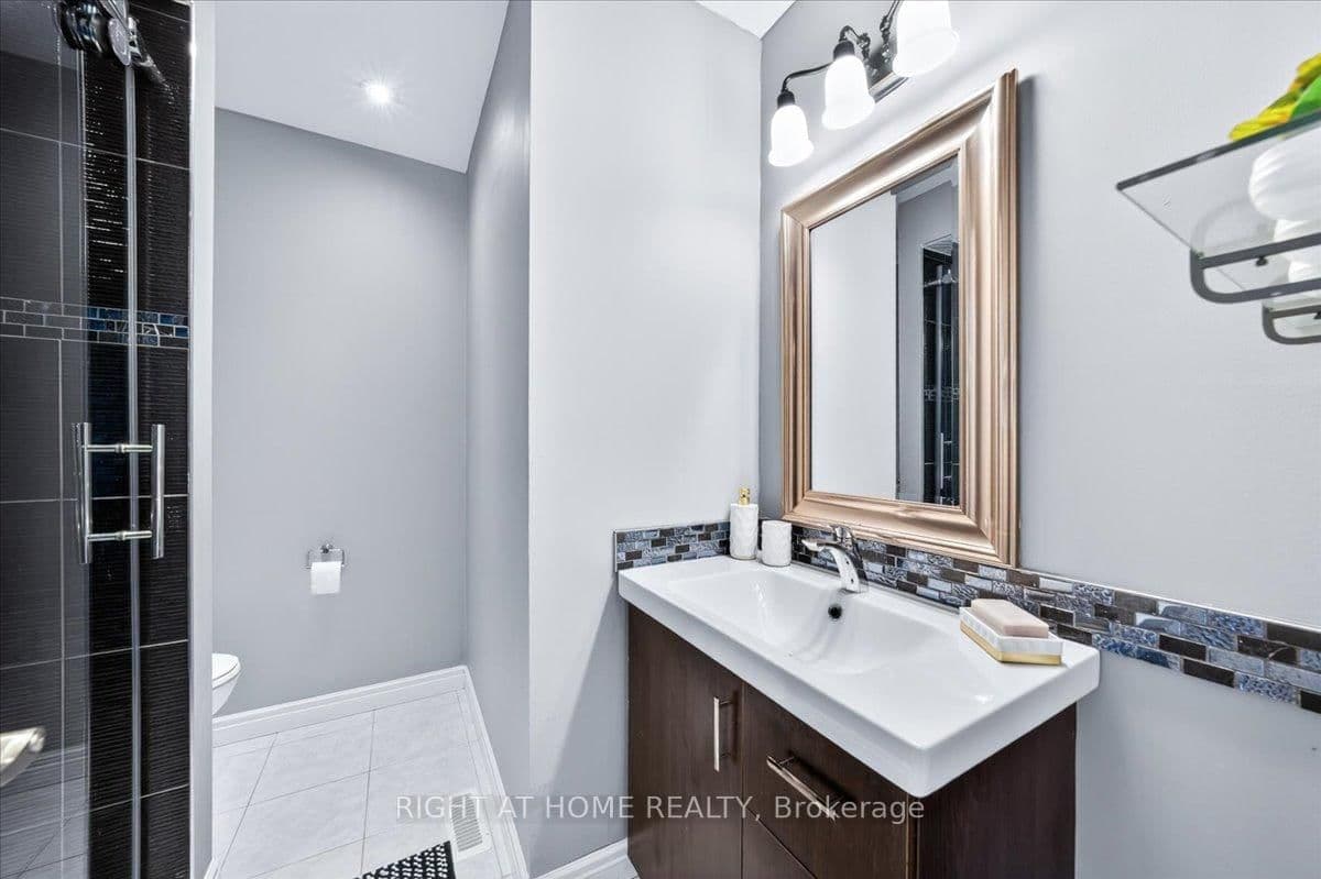 25 Longwood Avenue thumbnail 18