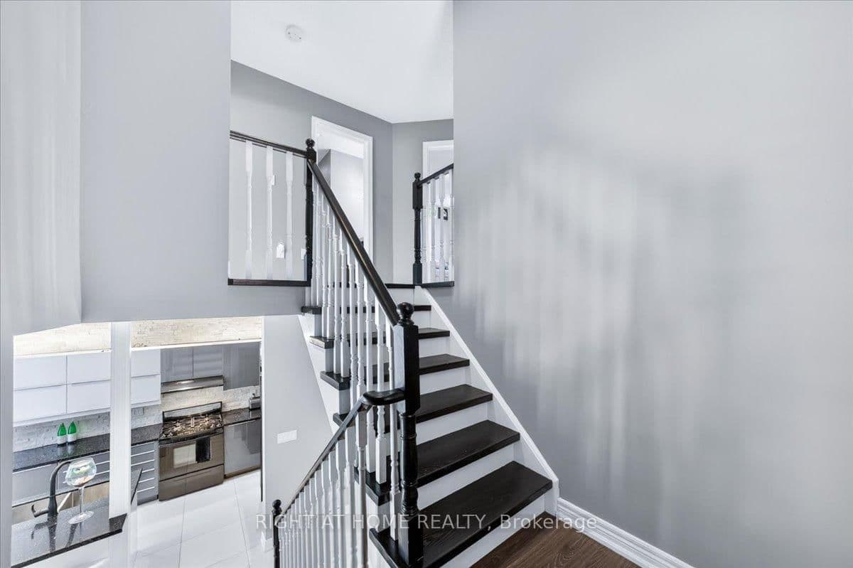 25 Longwood Avenue thumbnail 22