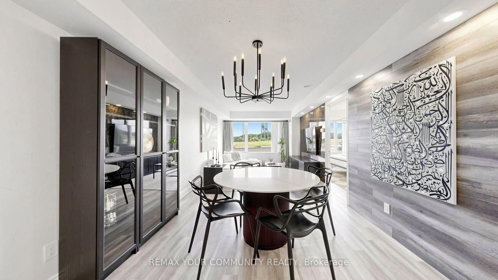 273 South Park Road, Unit 215 thumbnail 16