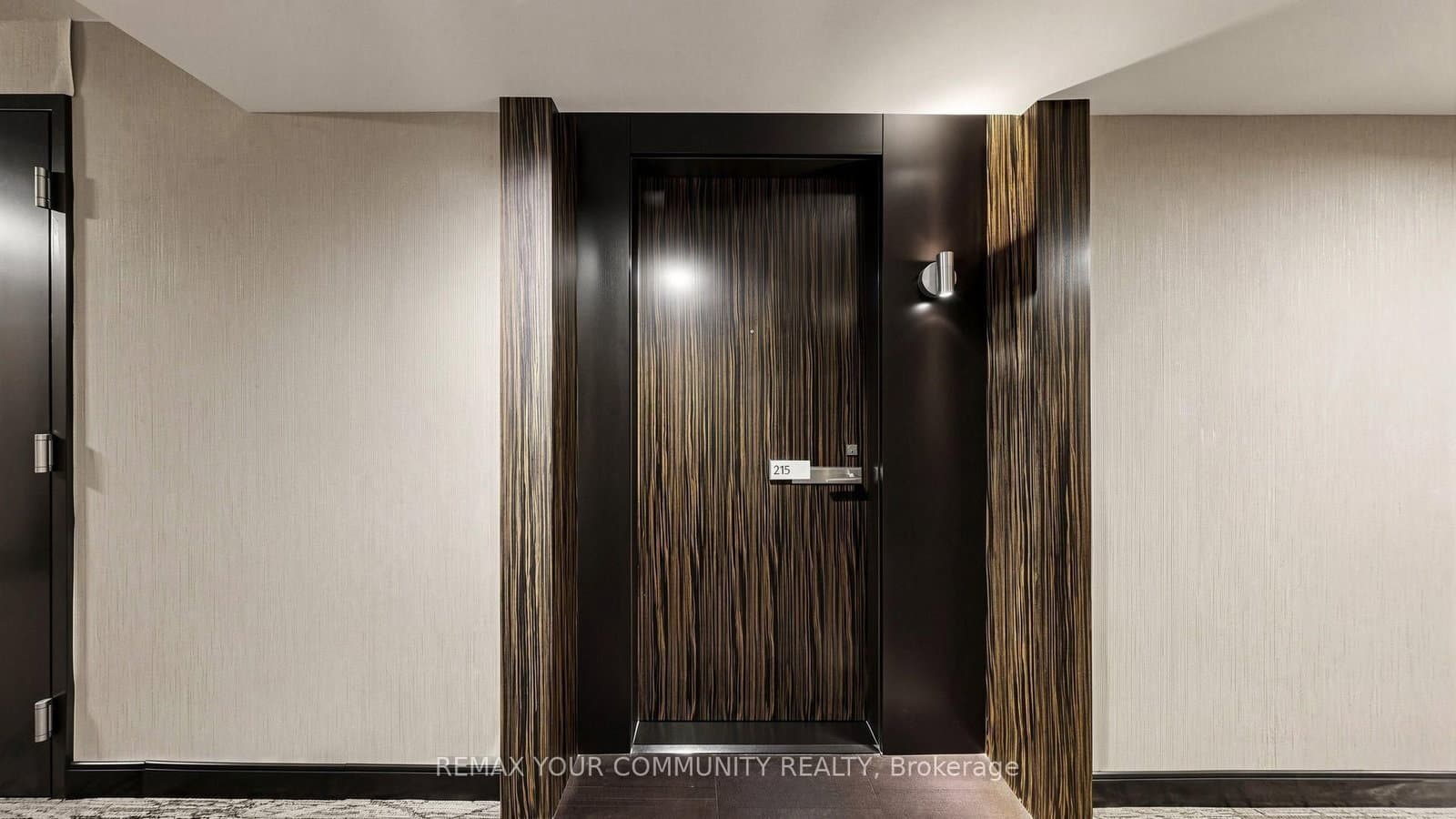 273 South Park Road, Unit 215 thumbnail 33