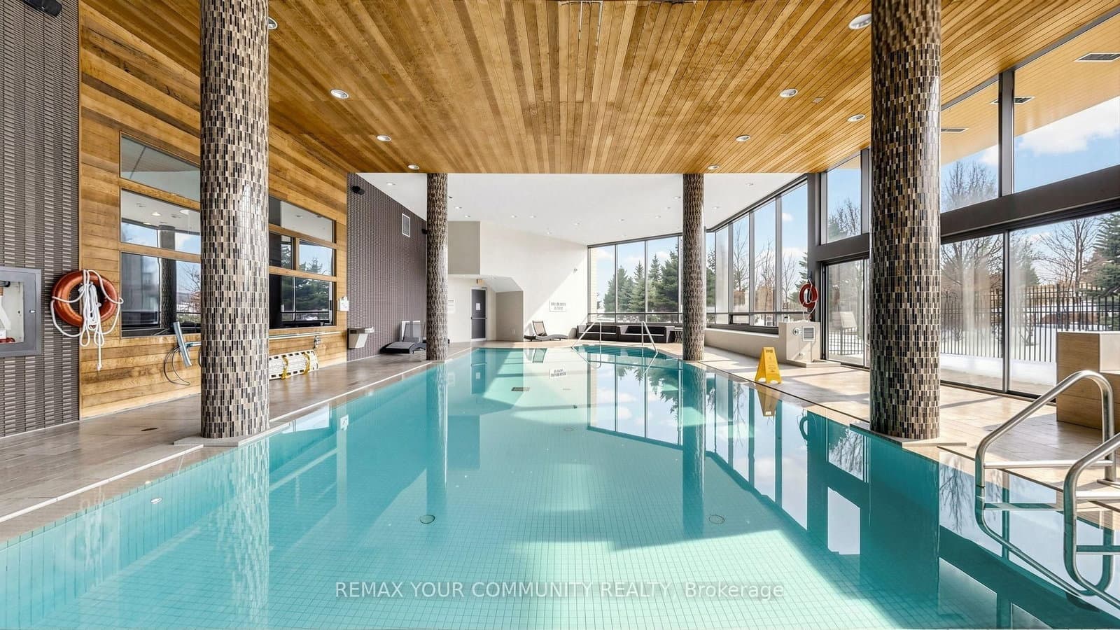 273 South Park Road, Unit 215 thumbnail 42