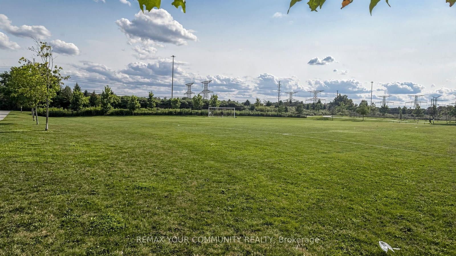 273 South Park Road, Unit 215 thumbnail 50
