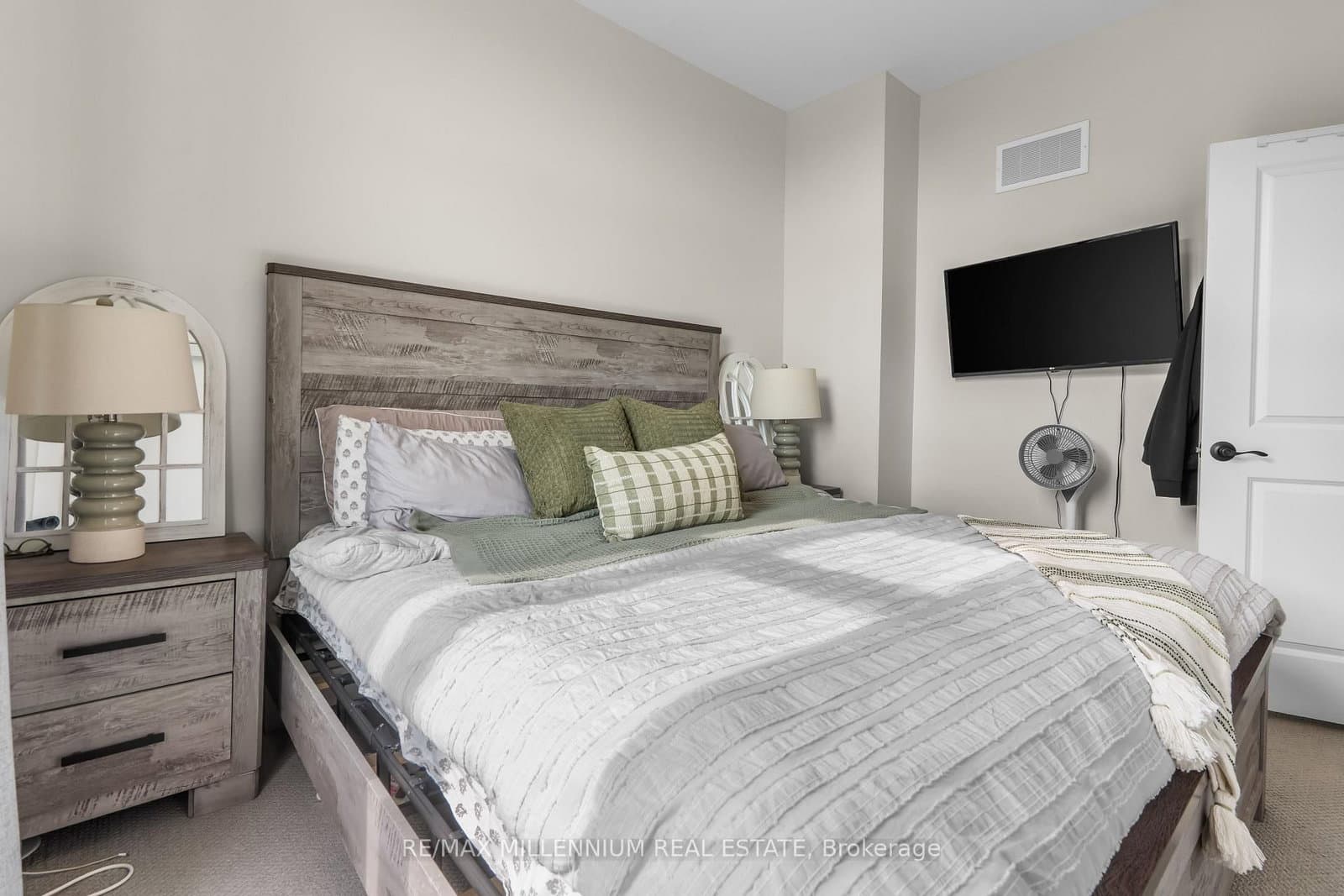 9560 Islington Avenue, Unit U208 thumbnail 15