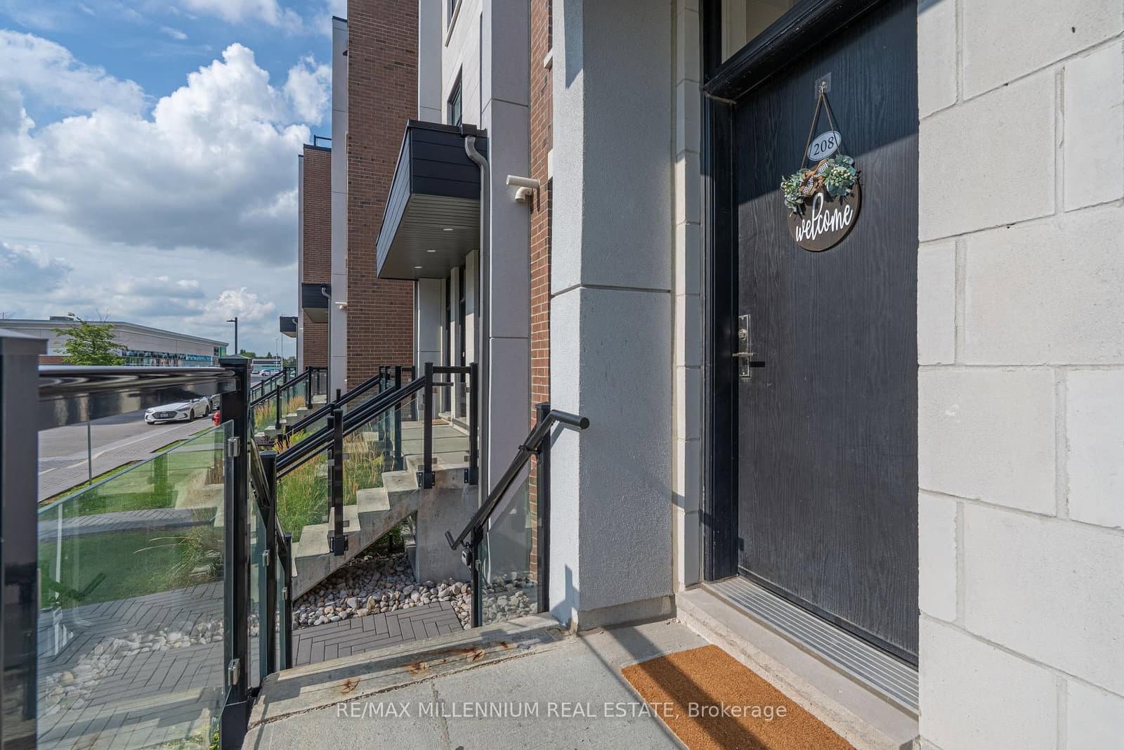 9560 Islington Avenue, Unit U208 thumbnail 4