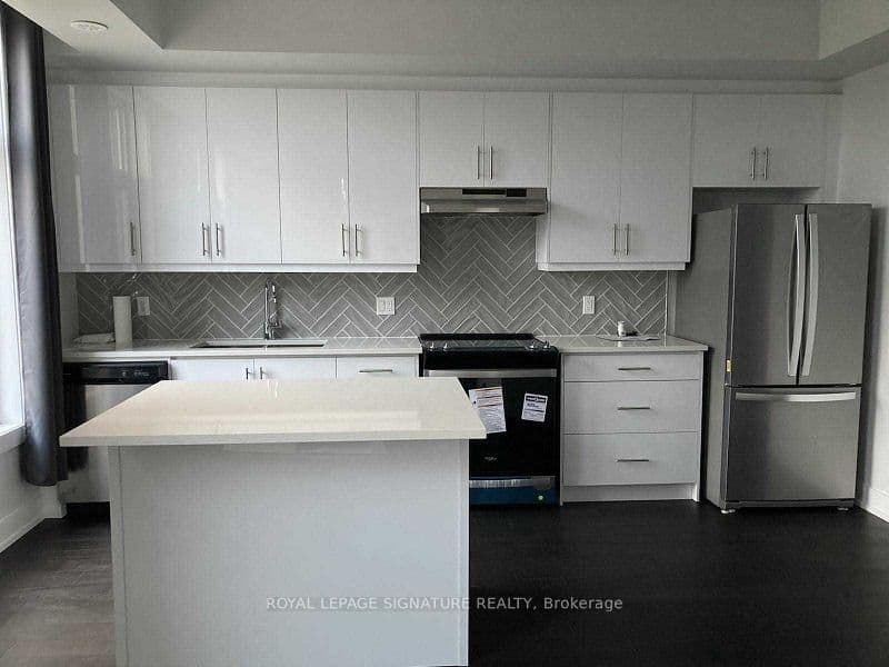 9570 Islington Avenue, Unit 222 thumbnail 2