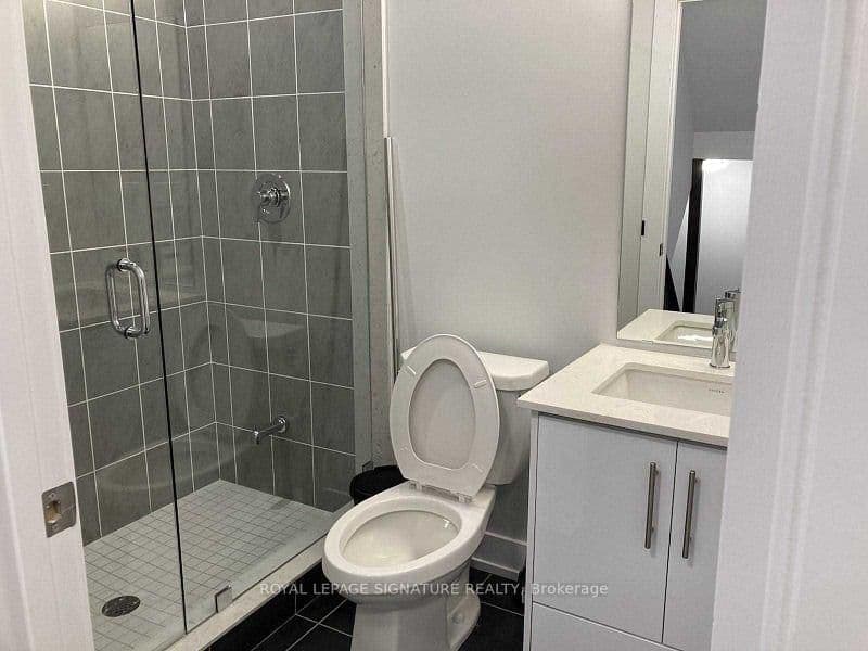 9570 Islington Avenue, Unit 222 thumbnail 6