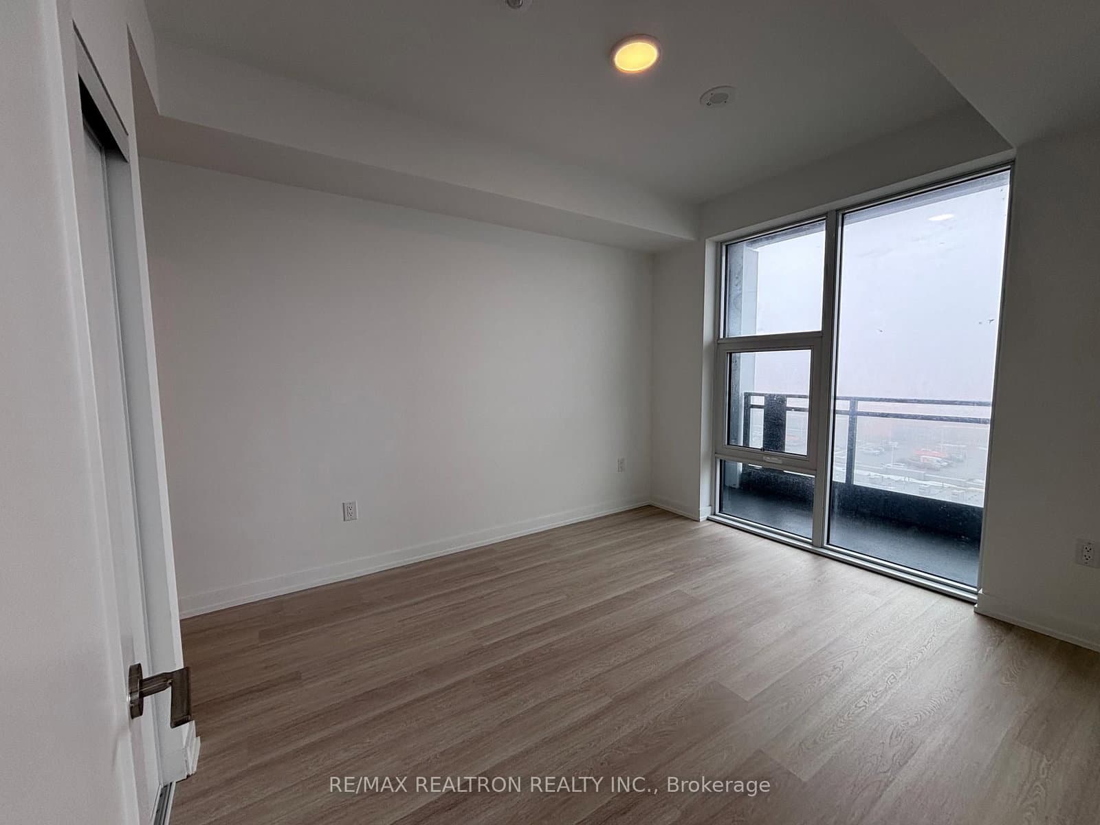 9763 Markham Road, Unit 1009 thumbnail 6