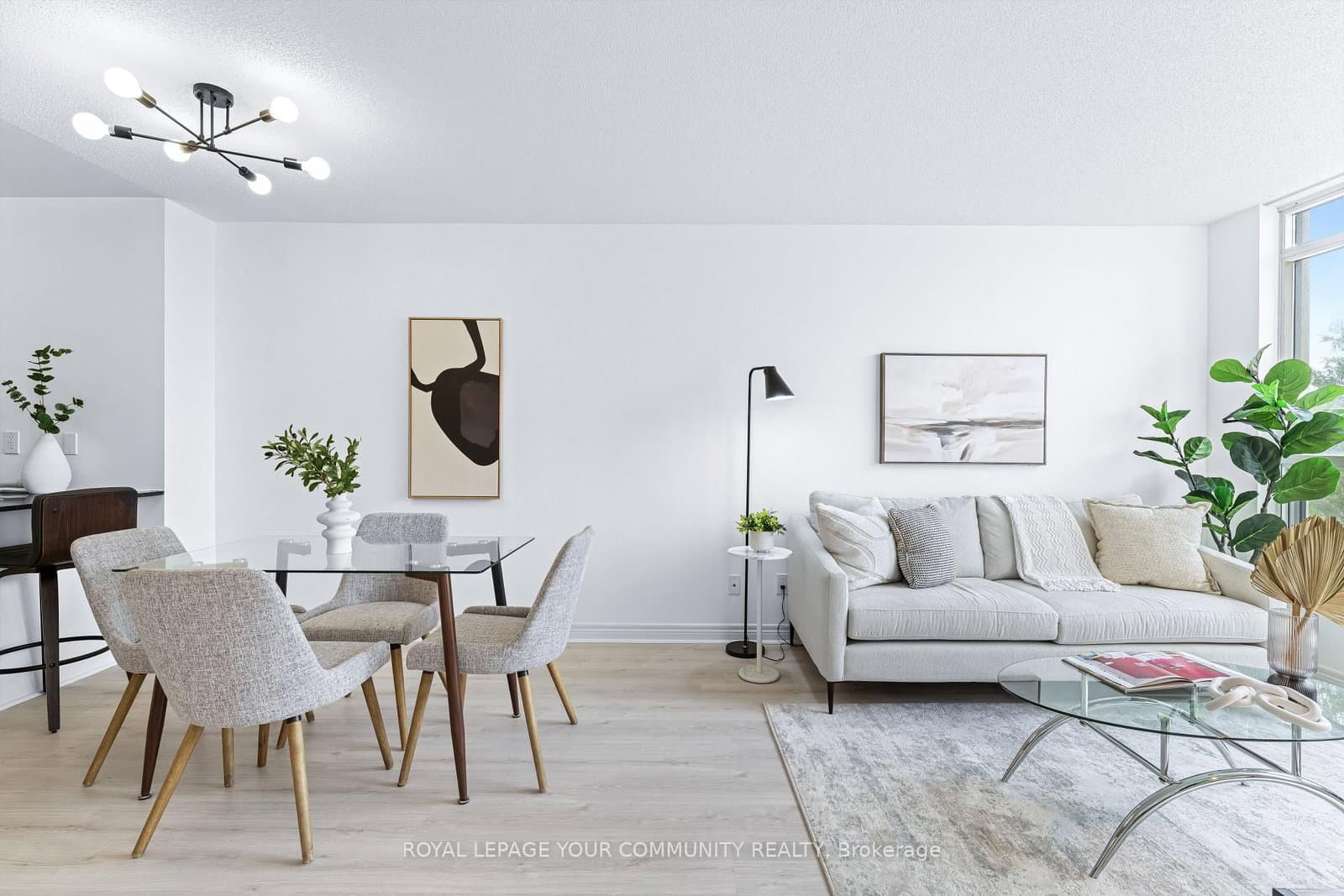 50 Disera Drive, Unit 215 thumbnail 4