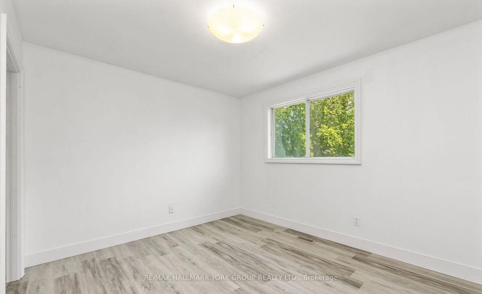 79 Maplegrove Avenue thumbnail 17
