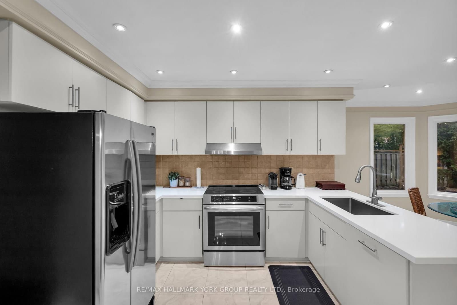 95 Gilbank Drive thumbnail 12