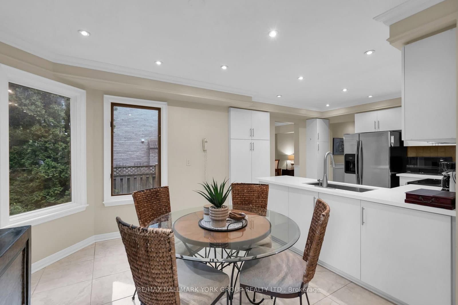 95 Gilbank Drive thumbnail 15