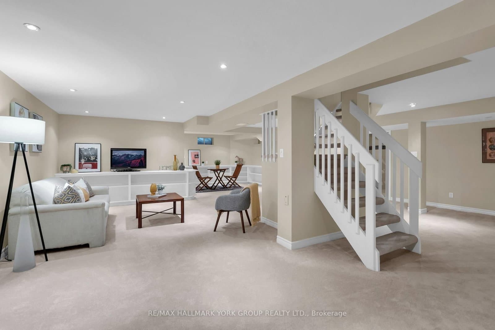 95 Gilbank Drive thumbnail 33