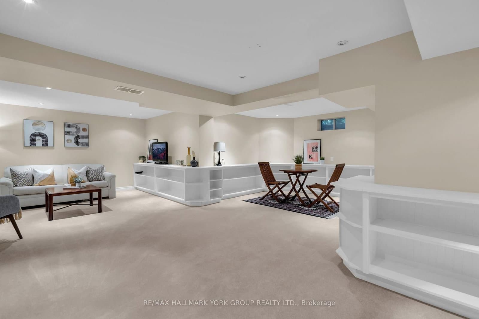 95 Gilbank Drive thumbnail 35