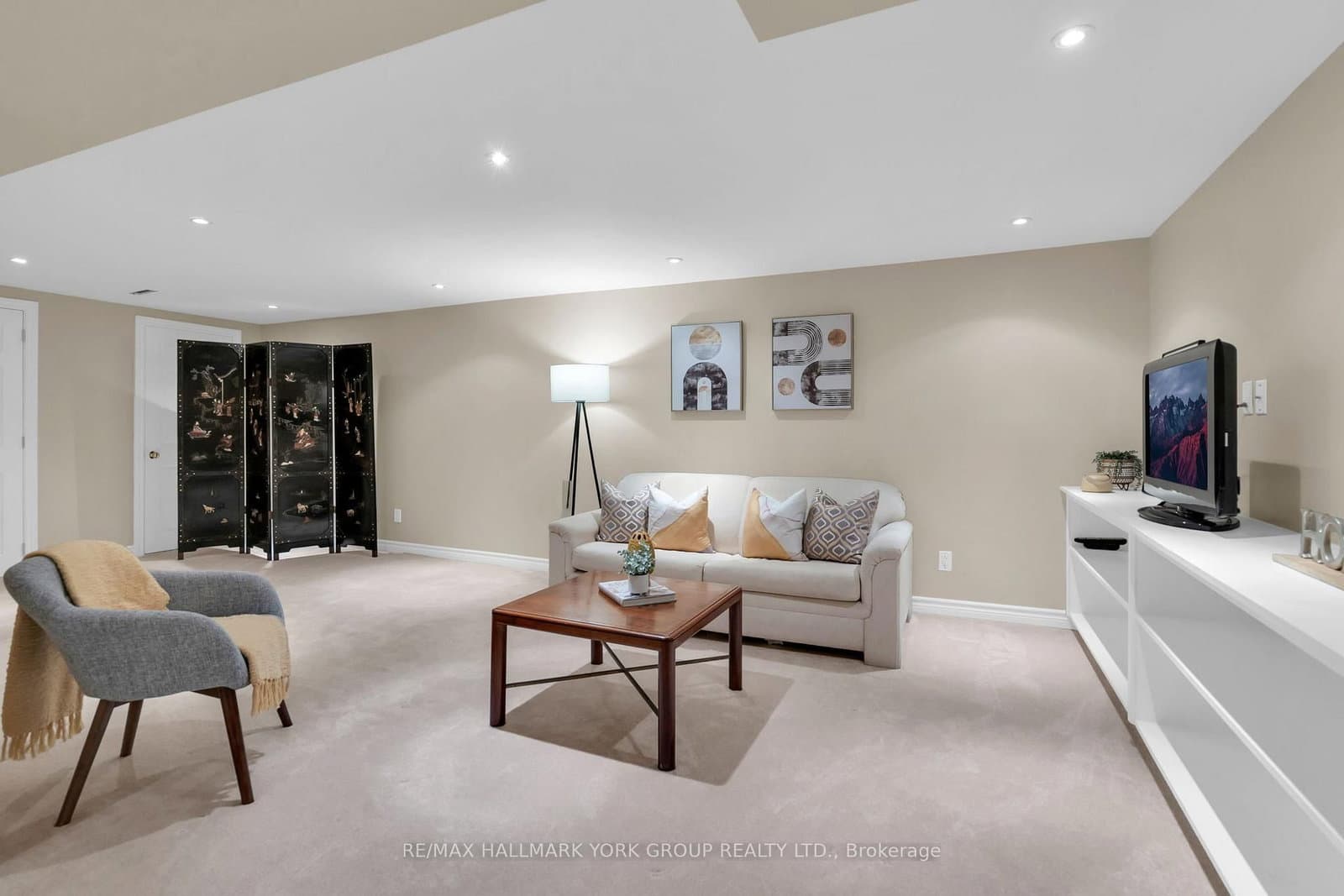 95 Gilbank Drive thumbnail 36