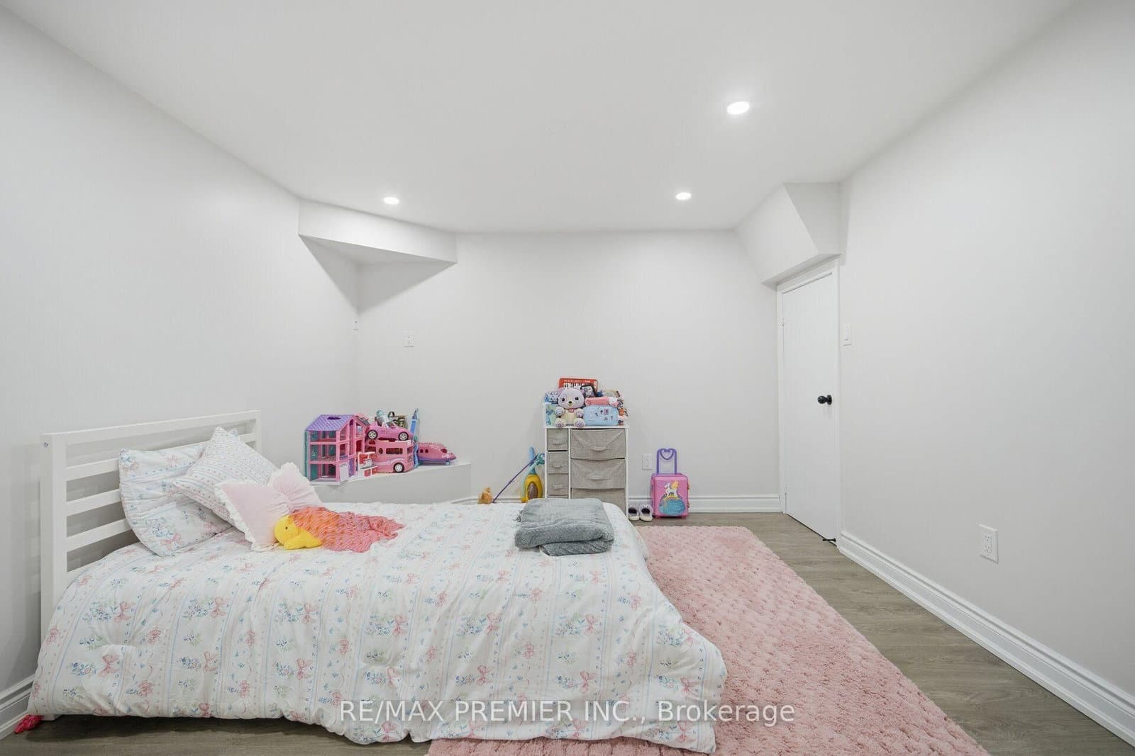 95 Hudson Drive thumbnail 41