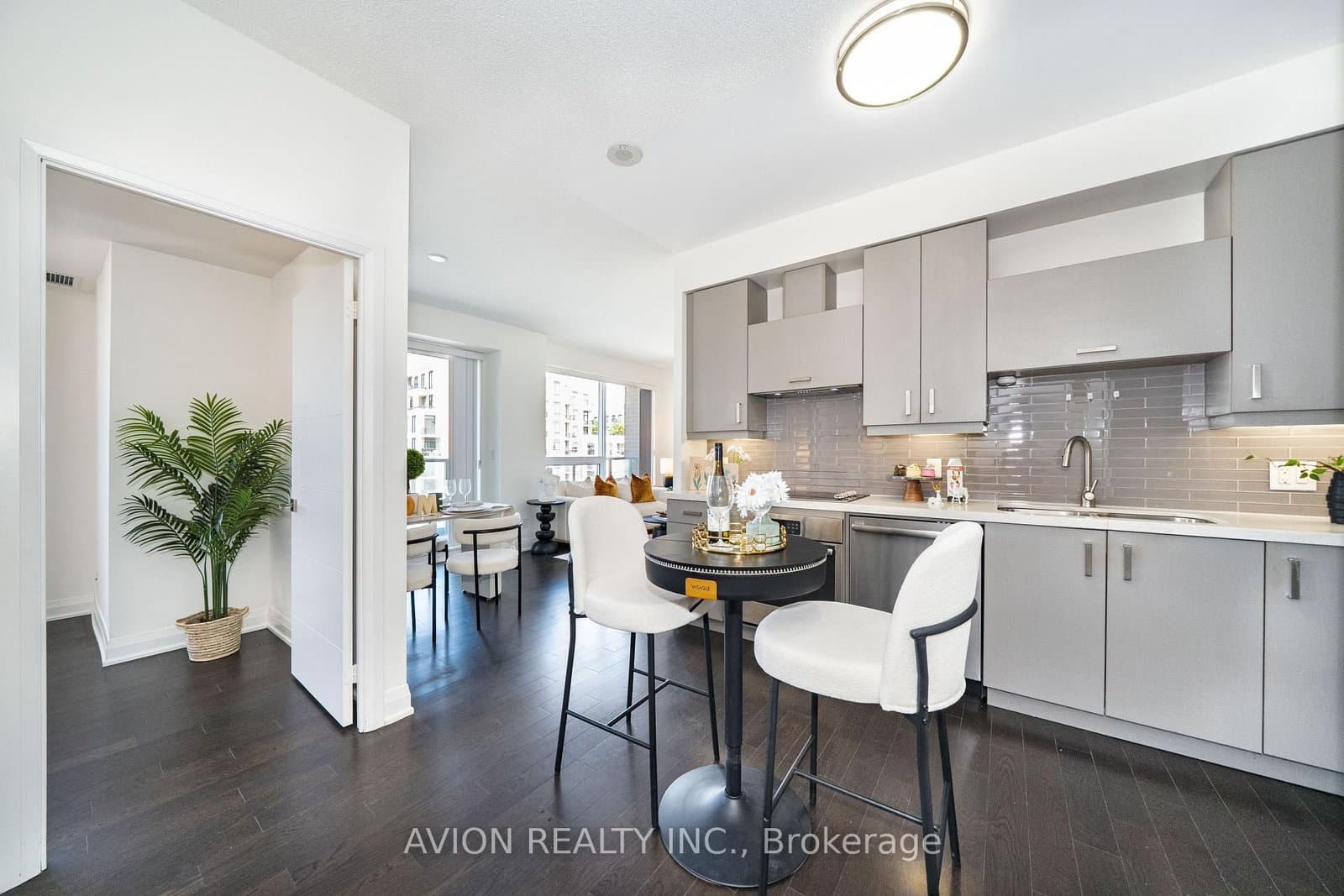 622 28 Uptown Drive thumbnail 3