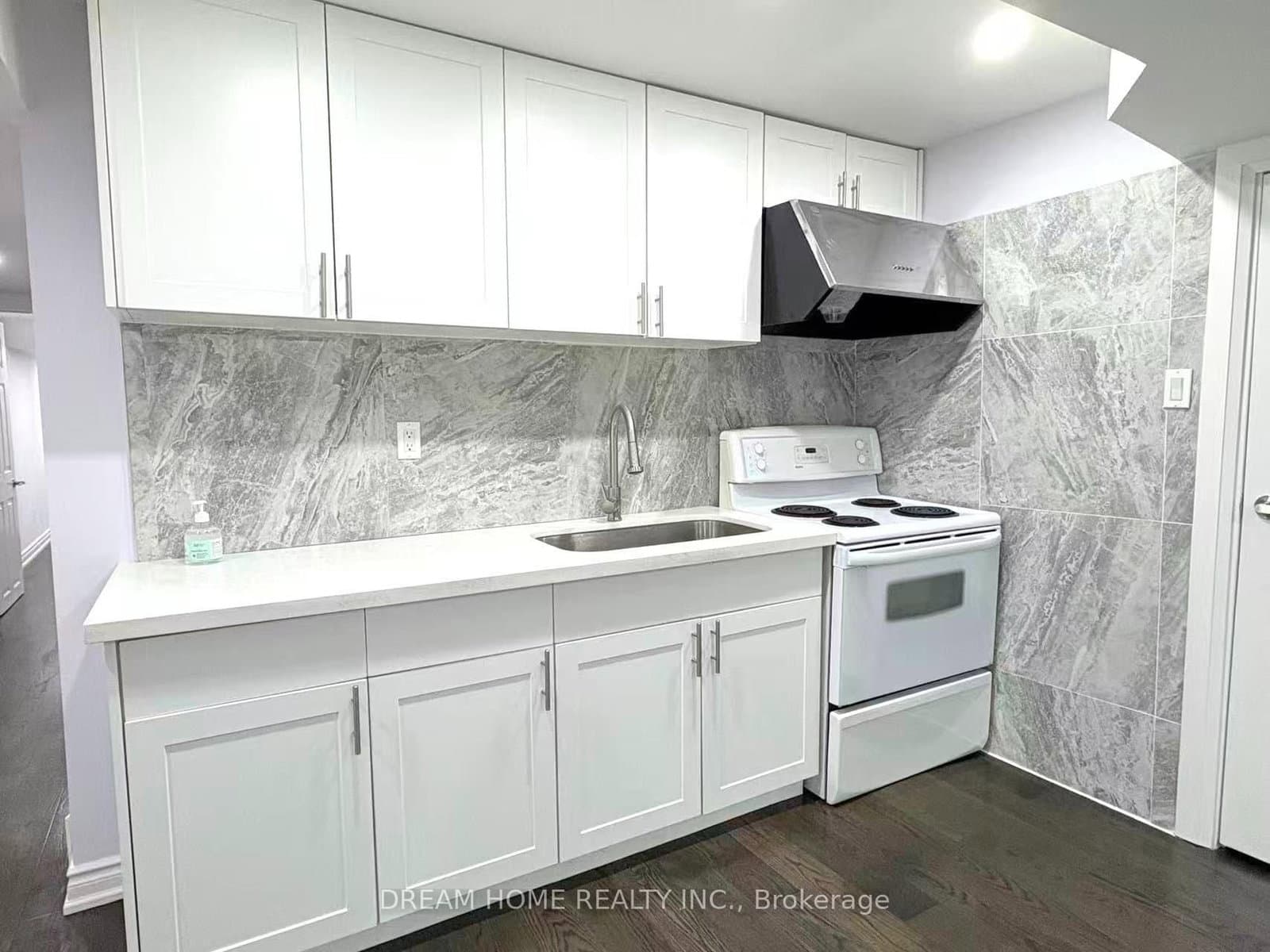 19 Erintol Way, Unit Bsmt thumbnail 4