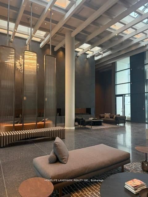 8 Interchange Way, Unit 2212 thumbnail 2