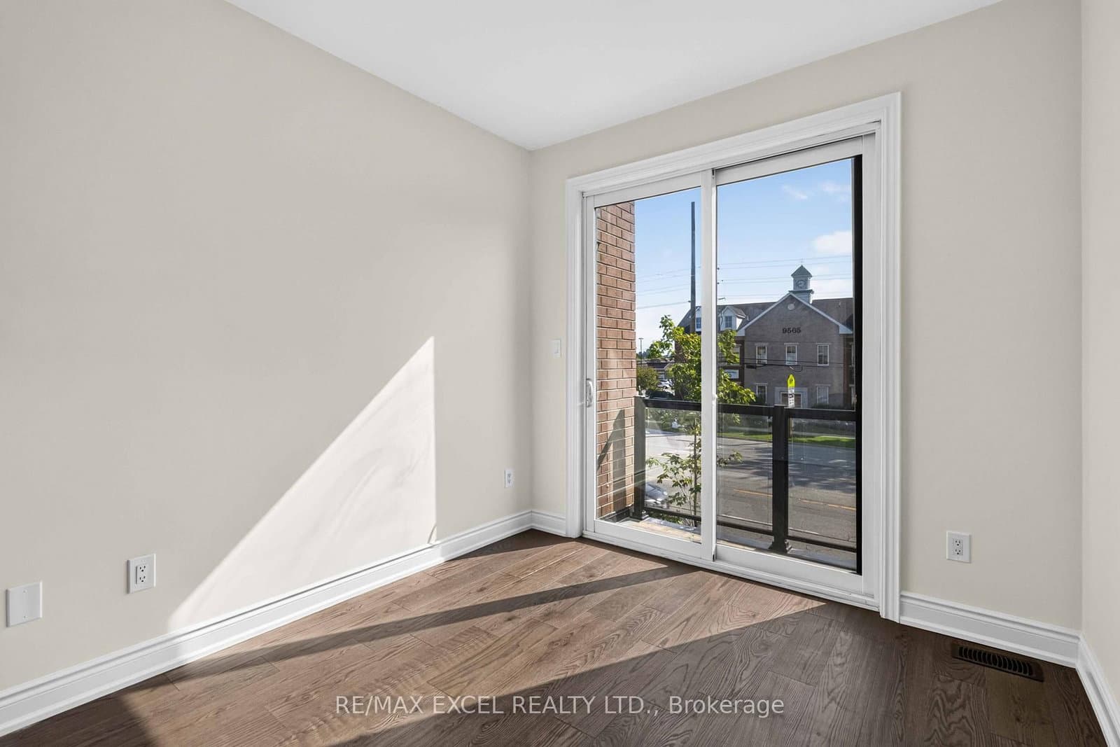 9540 Weston Road, Unit Upper thumbnail 13