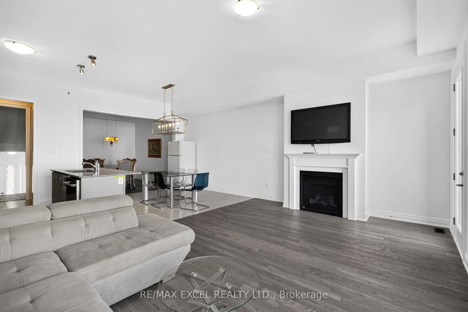 9540 Weston Road, Unit Upper thumbnail 17