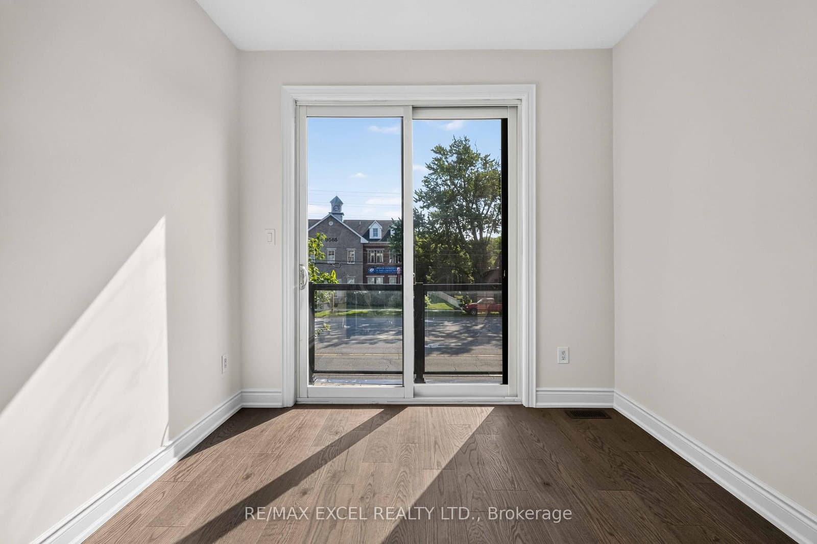9540 Weston Road, Unit Upper thumbnail 18