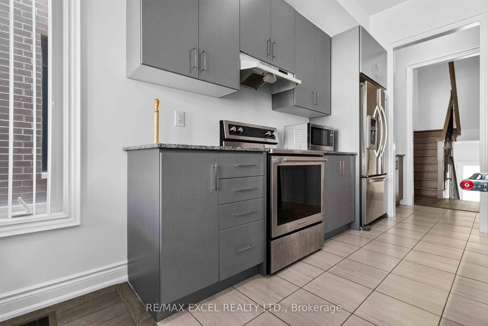 9540 Weston Road, Unit Upper thumbnail 9