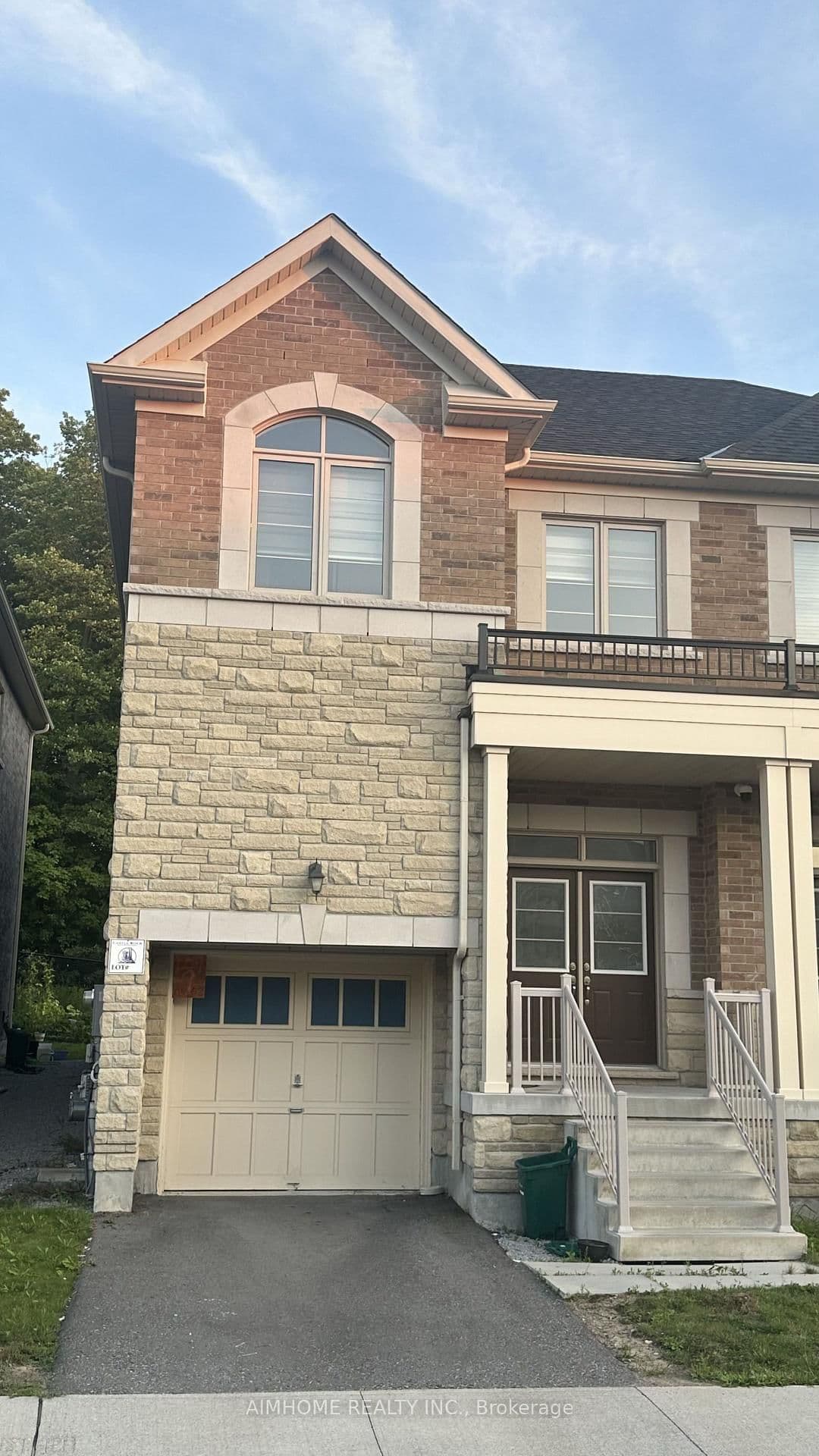 52 Liam Lane - Image 1