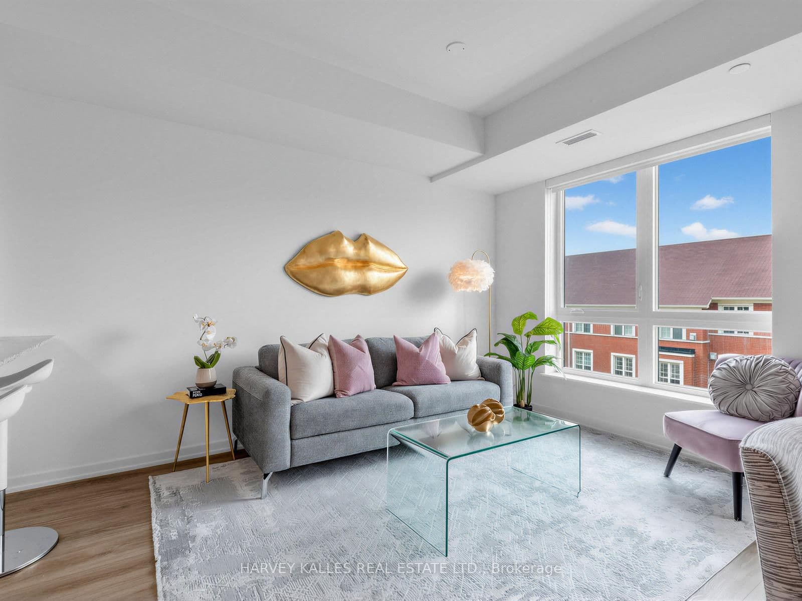 101 Cathedral High Street, Unit 329 thumbnail 12
