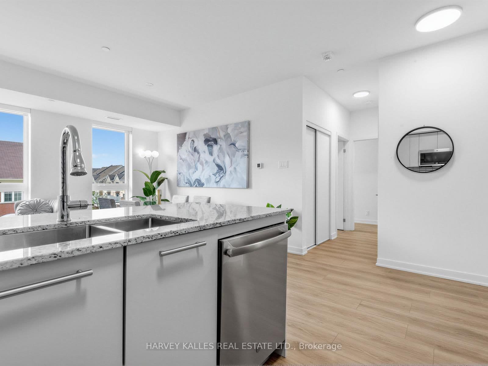 101 Cathedral High Street, Unit 329 thumbnail 16