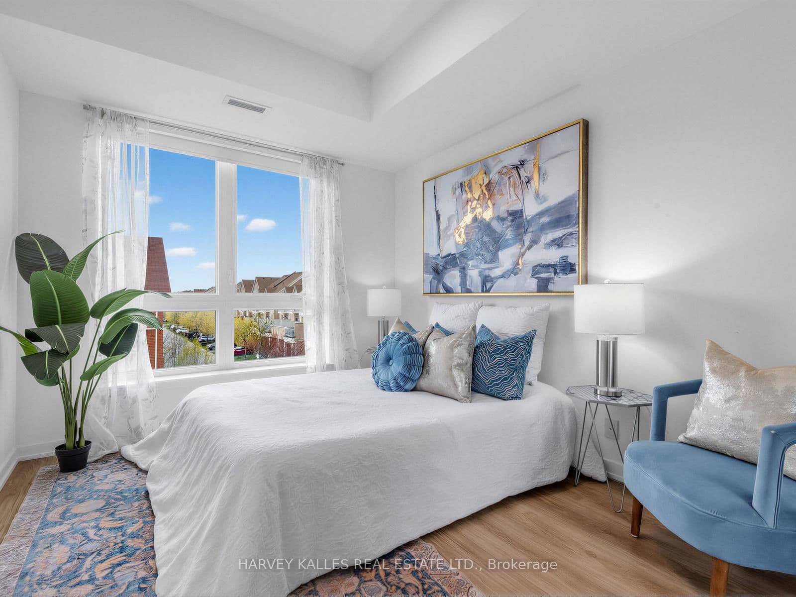 101 Cathedral High Street, Unit 329 thumbnail 20