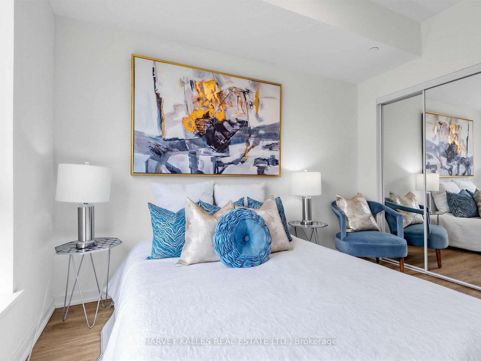 101 Cathedral High Street, Unit 329 thumbnail 21