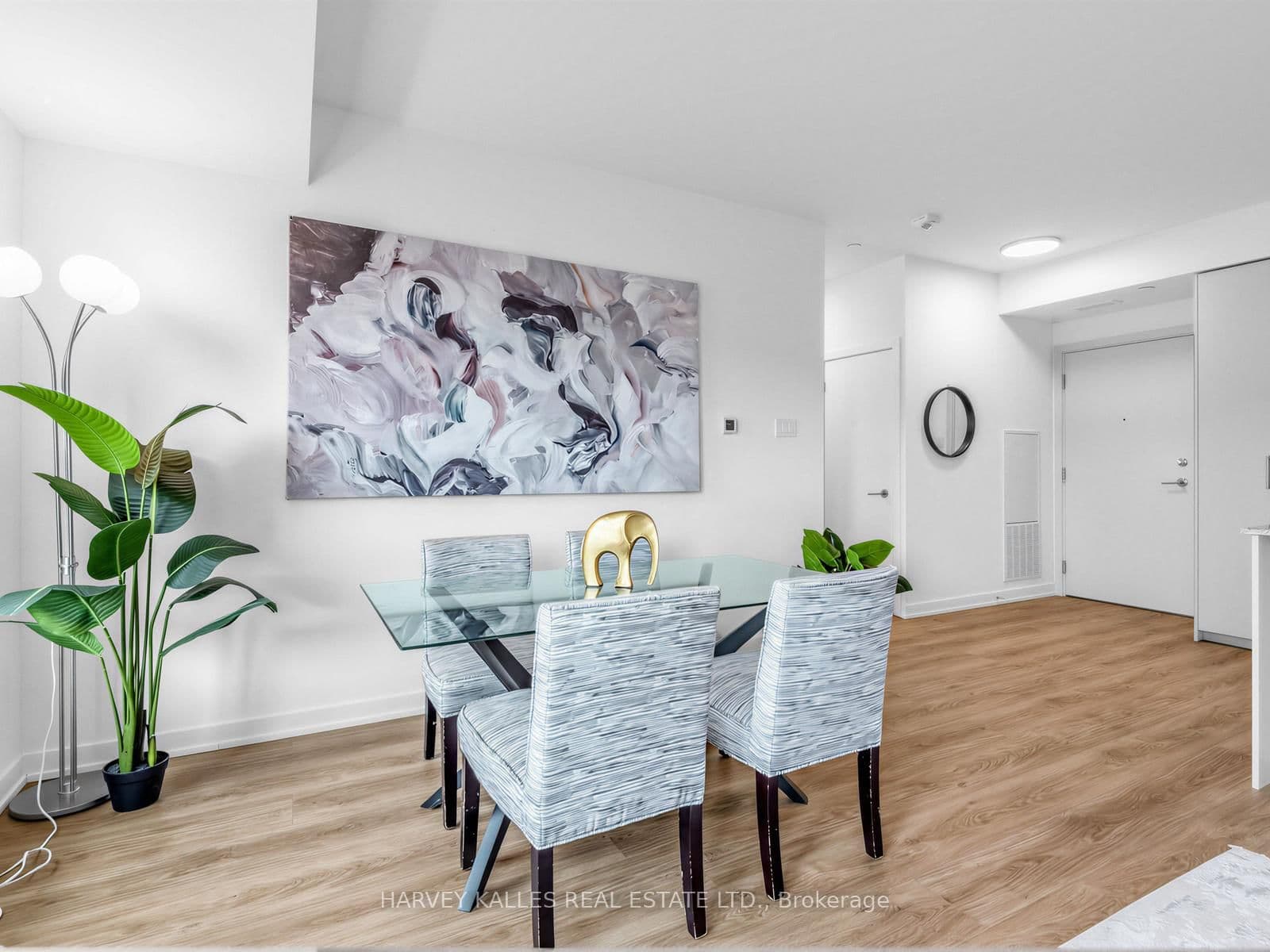 101 Cathedral High Street, Unit 329 thumbnail 9